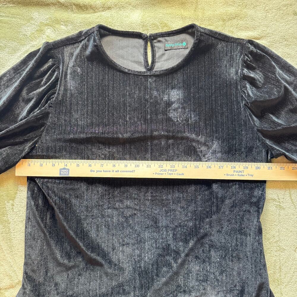 Sterling Kreek Velvet Feather Trim Top Metallic Ribbed Puff Sleeve Party - Picture 7 of 10